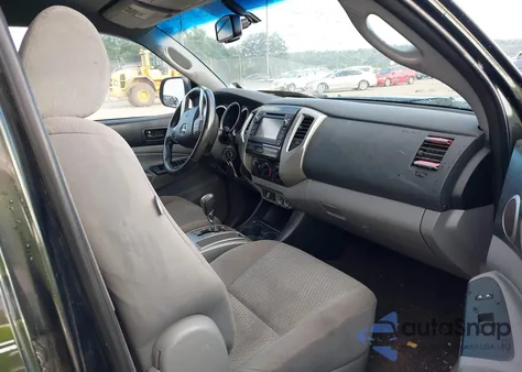 2013 Toyota Tacoma Prerunner V6 z USA, uszkodzony, nr VIN 3TMKU4HN7DM038557